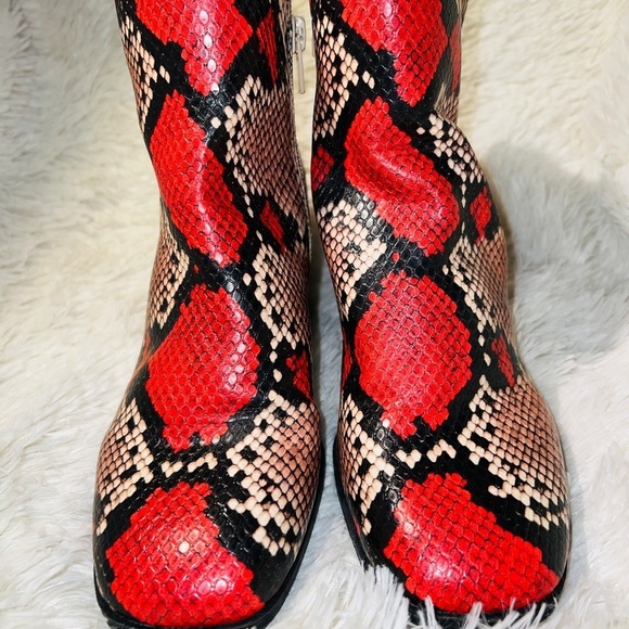 Mix NO. 6 Faux snake skin booties with block heel, size 6M Mix NO. - Picture 1 of 5